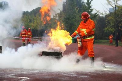 33支物業服務企業消防技能大比武暨“119”消防宣傳月系列活動啟動，儀器儀表修理成為技能比拼亮點